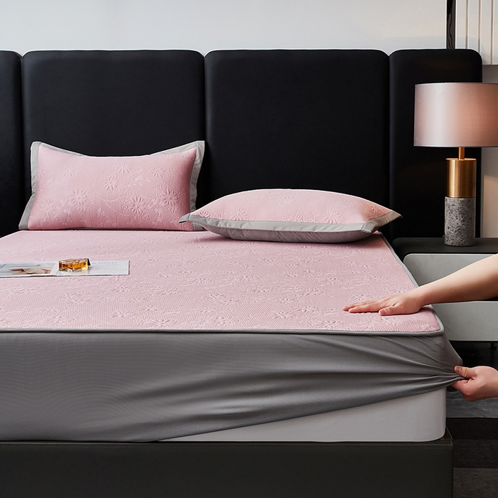 91家纺网 家纺一手货源 找家纺 库里梦家纺 2026新款轻奢高克重复合PE高分子凉席床笠三件套-素瑾 素瑾-粉色床笠款