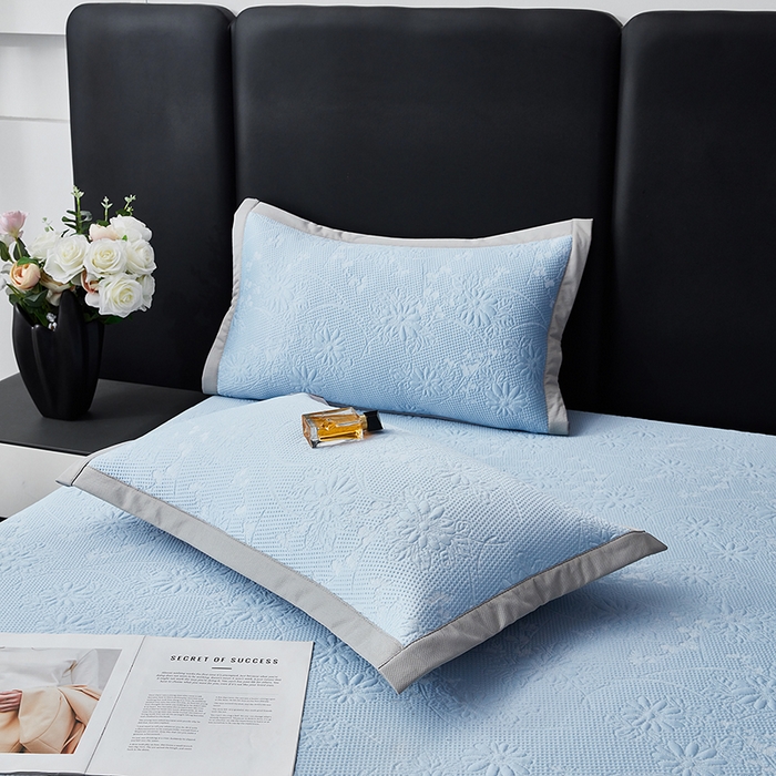 91家纺网 家纺一手货源 找家纺 库里梦家纺 2026新款轻奢高克重复合PE高分子凉席床笠三件套-素瑾 素瑾-蓝色床笠款