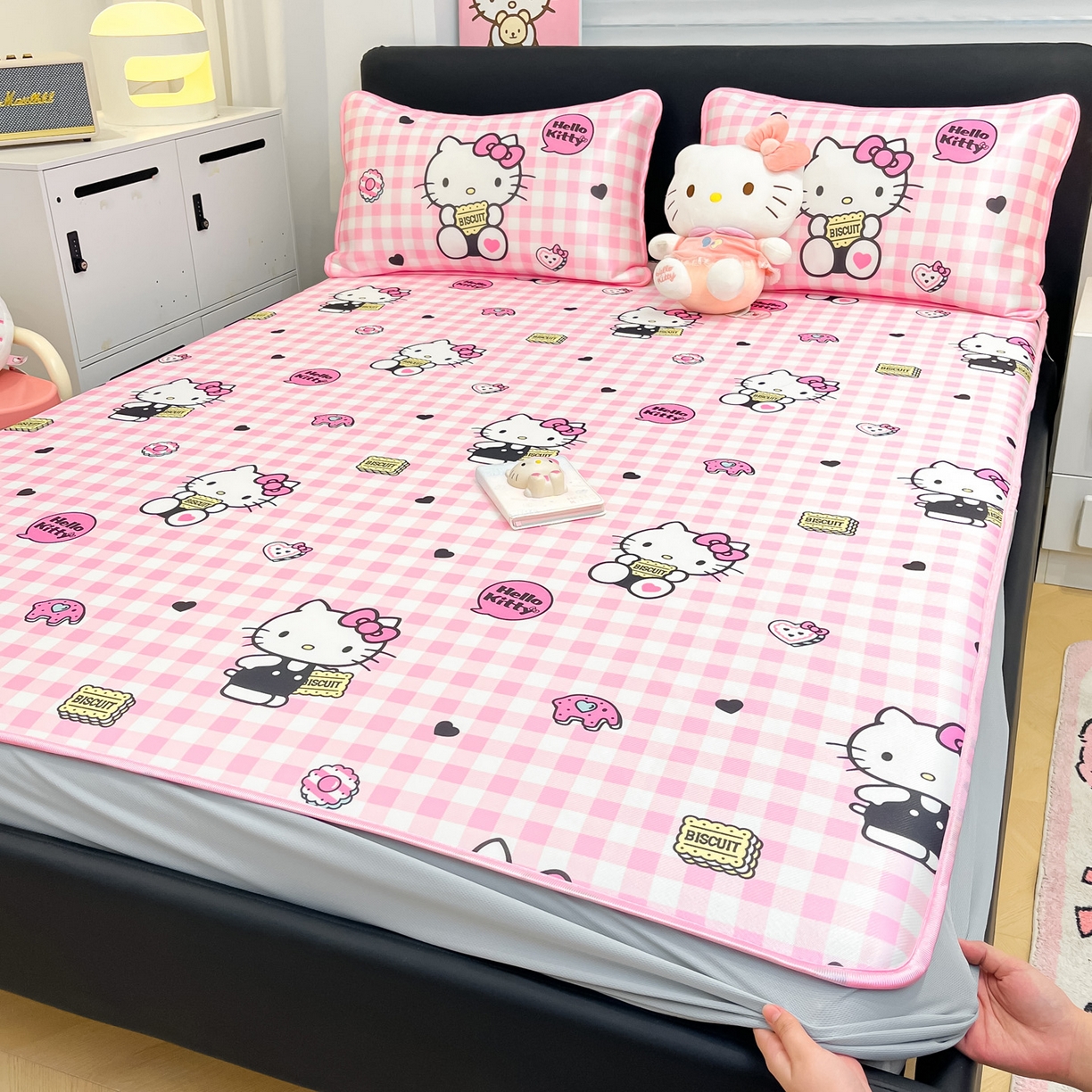 91家纺网 家纺一手货源 找家纺 （总）暮思家居 2026新款三丽鸥正版授权数码印花A类可机洗1200D冰丝凉席三件套床笠款系列