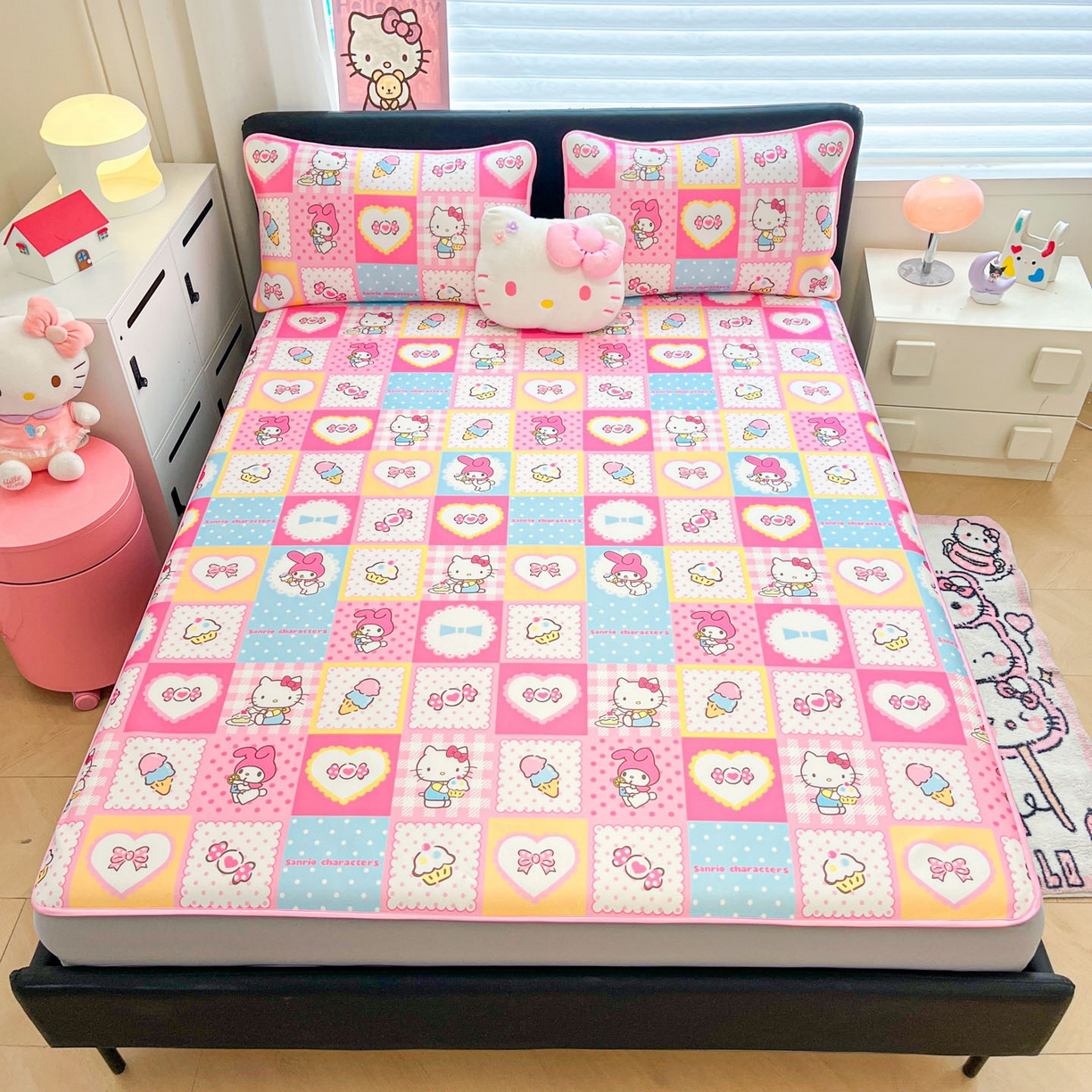 91家纺网 家纺一手货源 找家纺 暮思家居 2026新款三丽鸥正版授权数码印花A类可机洗1200D冰丝凉席三件套床笠款系列 床笠款-KT美乐蒂