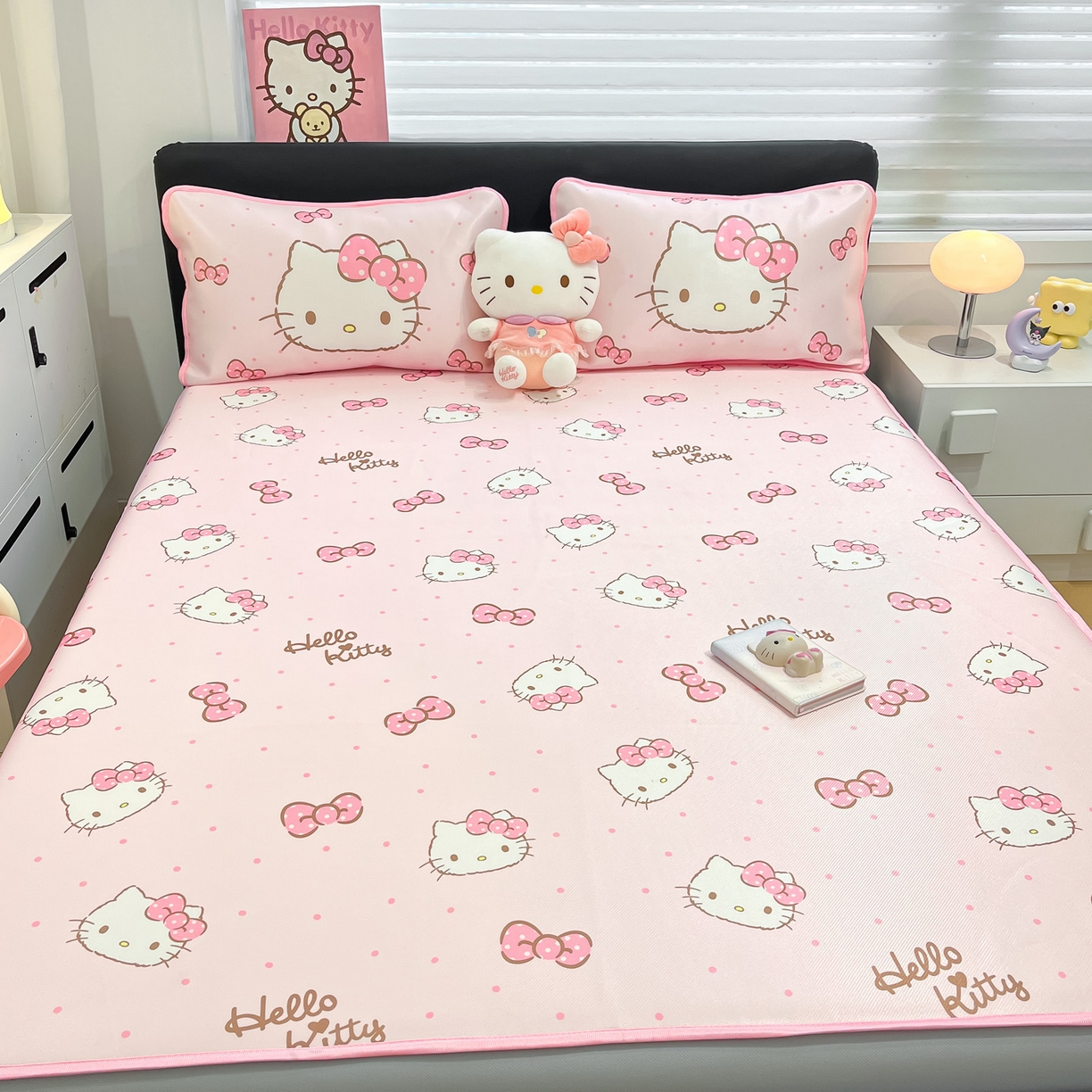 91家纺网 家纺一手货源 找家纺 暮思家居 2026新款三丽鸥正版授权数码印花A类可机洗1200D冰丝凉席三件套床笠款系列 床笠款-可爱KT