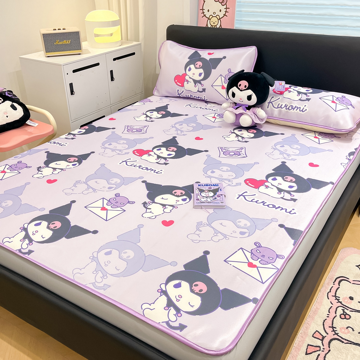 91家纺网 家纺一手货源 找家纺 暮思家居 2026新款三丽鸥正版授权数码印花A类可机洗1200D冰丝凉席三件套床笠款系列 床笠款-巴库库洛米