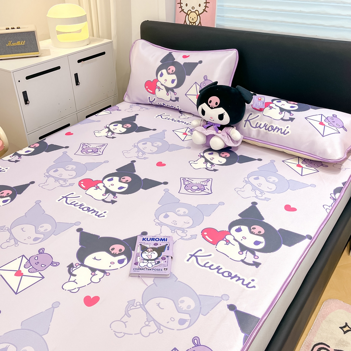 91家纺网 家纺一手货源 找家纺 暮思家居 2026新款三丽鸥正版授权数码印花A类可机洗1200D冰丝凉席三件套床笠款系列 床笠款-巴库库洛米