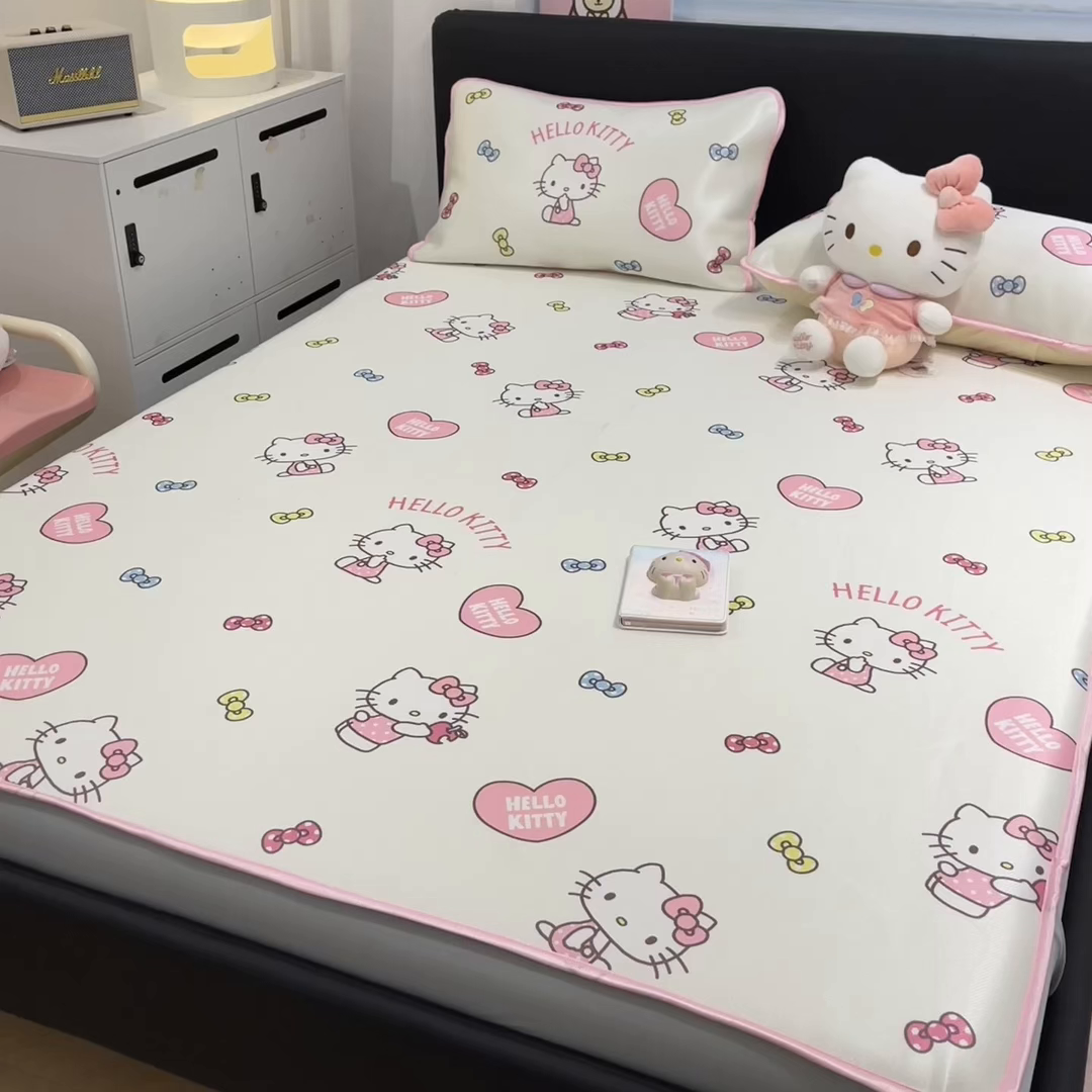 91家纺网 家纺一手货源 找家纺 暮思家居 2026新款三丽鸥正版授权数码印花A类可机洗1200D冰丝凉席三件套床笠款系列 床笠款-公主KT