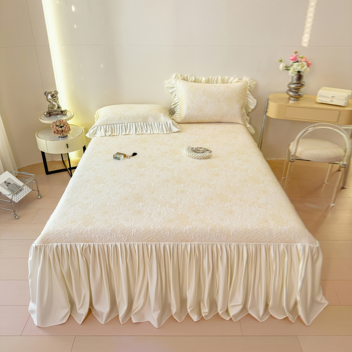 91家纺网 家纺一手货源 找家纺 （总）孩子王家纺 2026新款法式风冰豆豆凉席夏天冰丝席凉感值过0.21夏季可机洗家用软席床裙款A