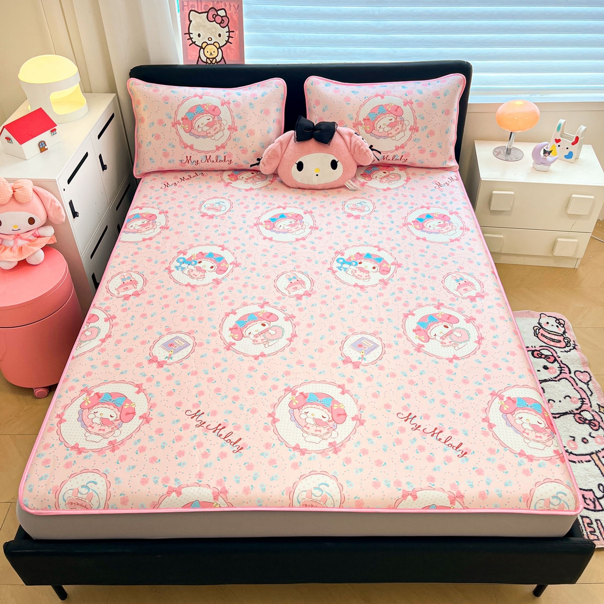 91家纺网 家纺一手货源 找家纺 暮思家居 2026新款三丽鸥正版授权数码印花A类可机洗1200D冰丝凉席三件套床笠款系列 床笠款-花花美乐蒂