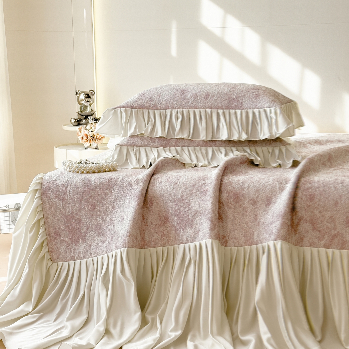 91家纺网 家纺一手货源 找家纺 （总）孩子王家纺 2026新款法式风冰豆豆凉席夏天冰丝席凉感值过0.21夏季可机洗家用软席床裙款A