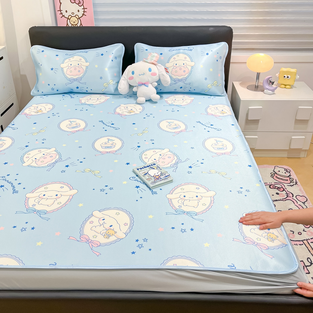 91家纺网 家纺一手货源 找家纺 暮思家居 2026新款三丽鸥正版授权数码印花A类可机洗1200D冰丝凉席三件套床笠款系列 床笠款-蓝色玉桂狗