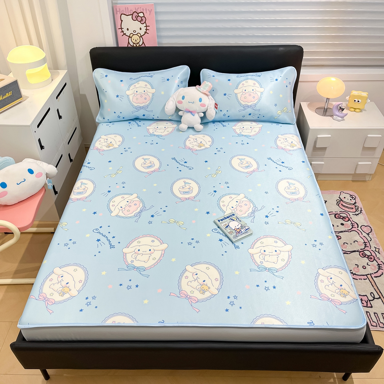 91家纺网 家纺一手货源 找家纺 暮思家居 2026新款三丽鸥正版授权数码印花A类可机洗1200D冰丝凉席三件套床笠款系列 床笠款-蓝色玉桂狗