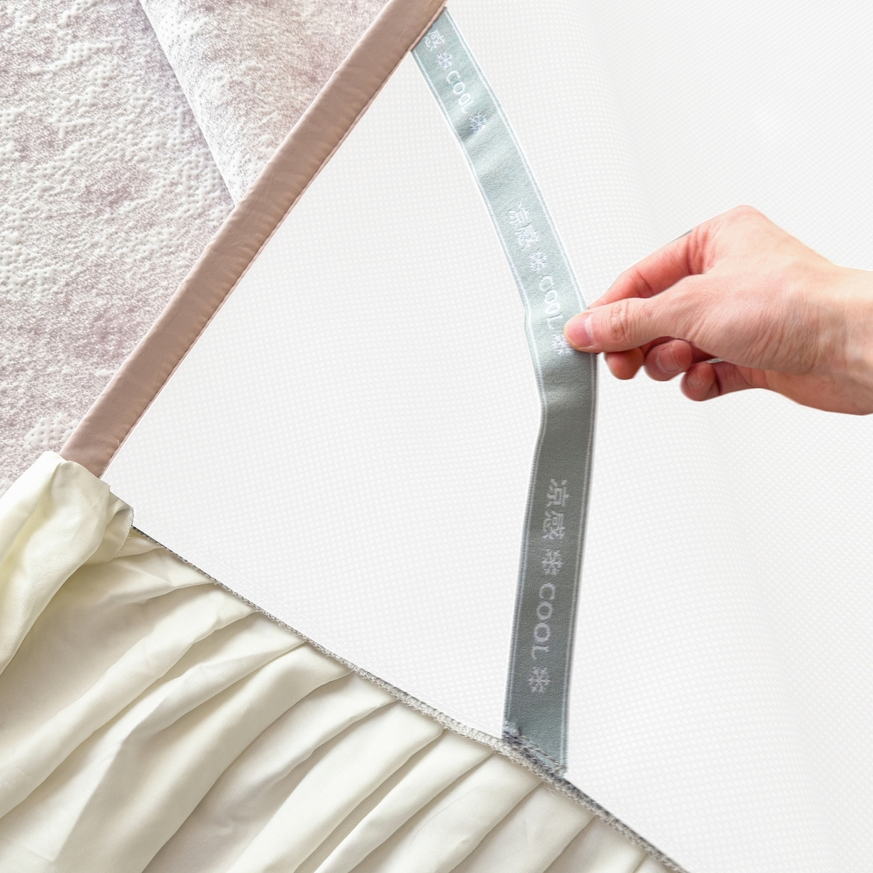 91家纺网 家纺一手货源 找家纺 孩子王家纺 2026新款法式风冰豆豆凉席夏天冰丝席凉感值过0.21夏季可机洗家用软席床裙款A 花园香薰紫