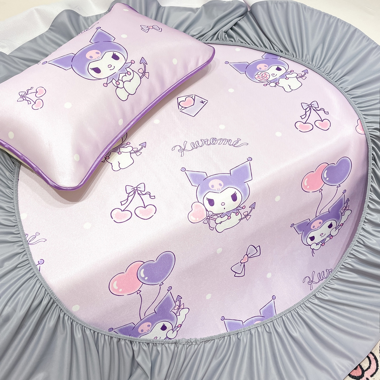 91家纺网 家纺一手货源 找家纺 暮思家居 2026新款三丽鸥正版授权数码印花A类可机洗1200D冰丝凉席三件套床笠款系列 床笠款-气球库洛米