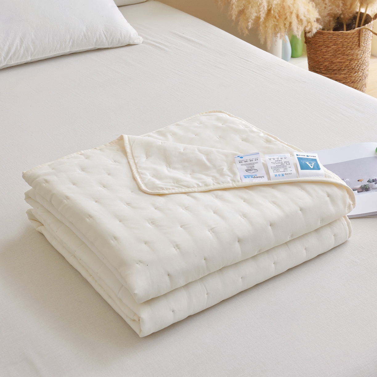 91家纺网 家纺一手货源 找家纺 美丽折家纺 2026新款A类水洗棉夏被 米白