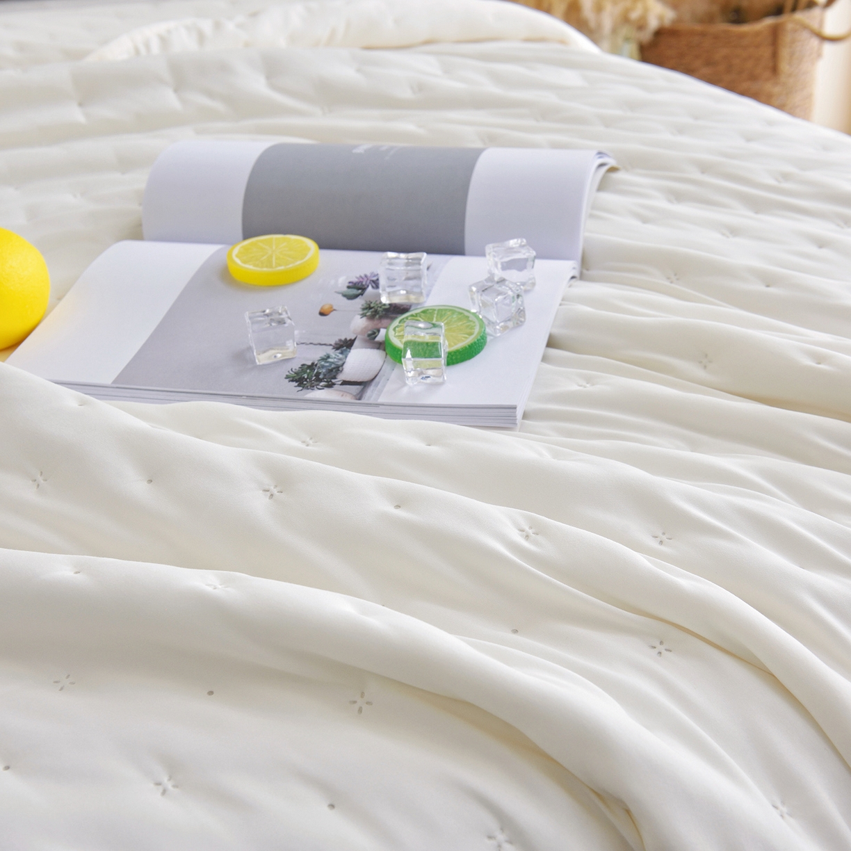 91家纺网 家纺一手货源 找家纺 美丽折家纺 2026新款A类水洗棉夏被 米白