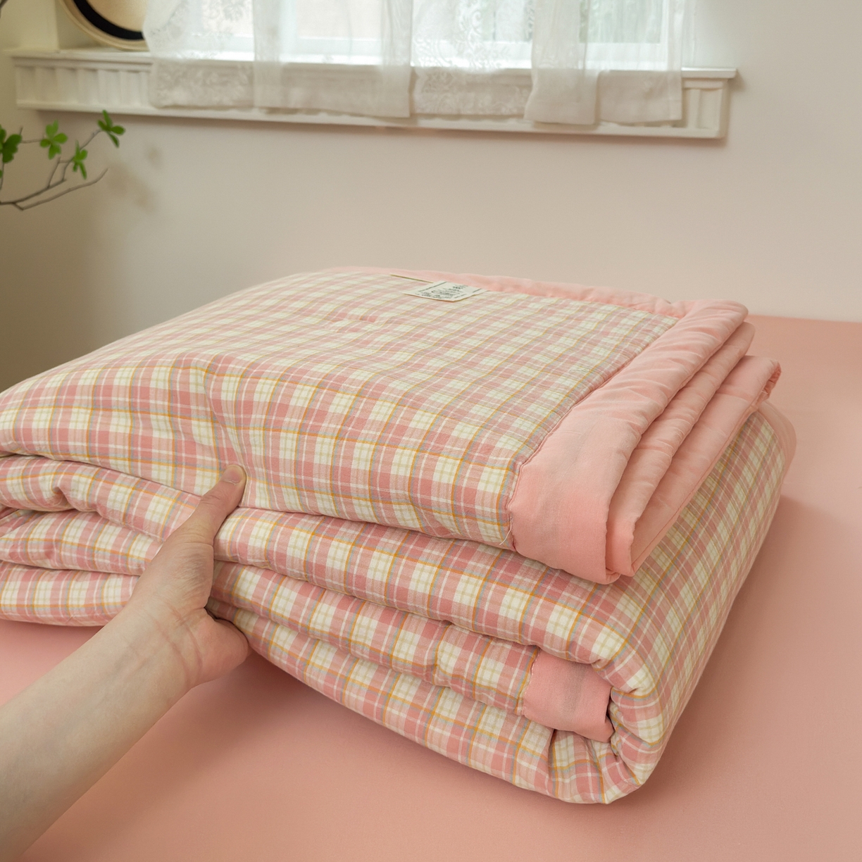 91家纺网 家纺一手货源 找家纺 雯雨家纺 2026新款A类全棉色织里外全棉夏被 朵拉粉