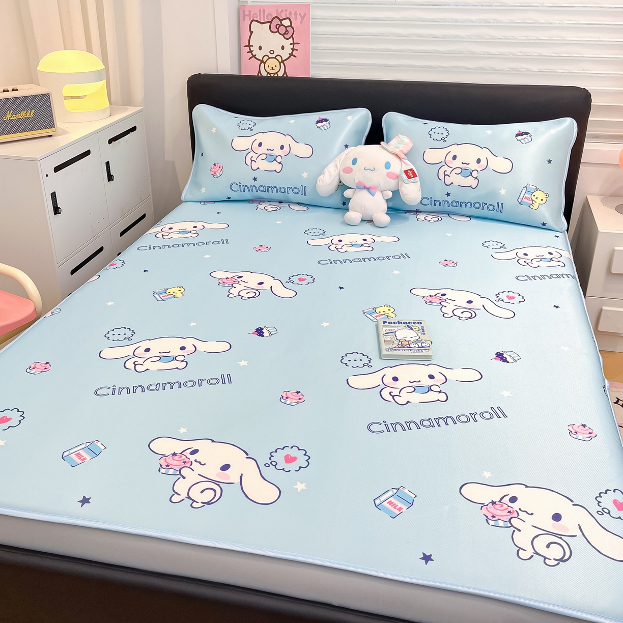 91家纺网 家纺一手货源 找家纺 暮思家居 2026新款三丽鸥正版授权数码印花A类可机洗1200D冰丝凉席三件套床笠款系列 床笠款-甜品玉桂狗