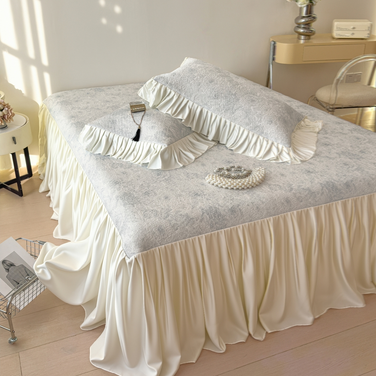 91家纺网 家纺一手货源 找家纺 孩子王家纺 2026新款法式风冰豆豆凉席夏天冰丝席凉感值过0.21夏季可机洗家用软席床裙款A 玫瑰暗夜灰