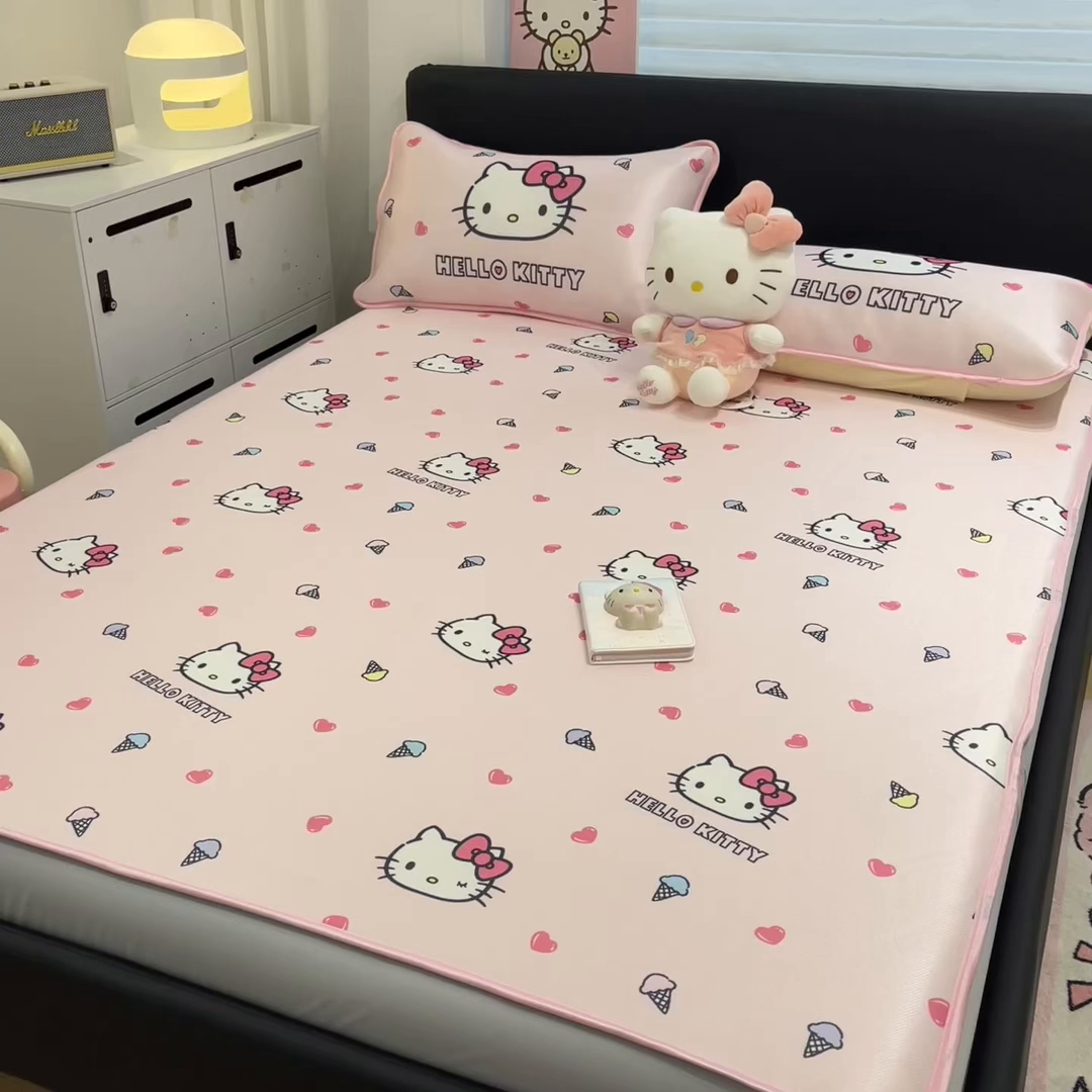 91家纺网 家纺一手货源 找家纺 暮思家居 2026新款三丽鸥正版授权数码印花A类可机洗1200D冰丝凉席三件套床笠款系列 床笠款-甜筒KT