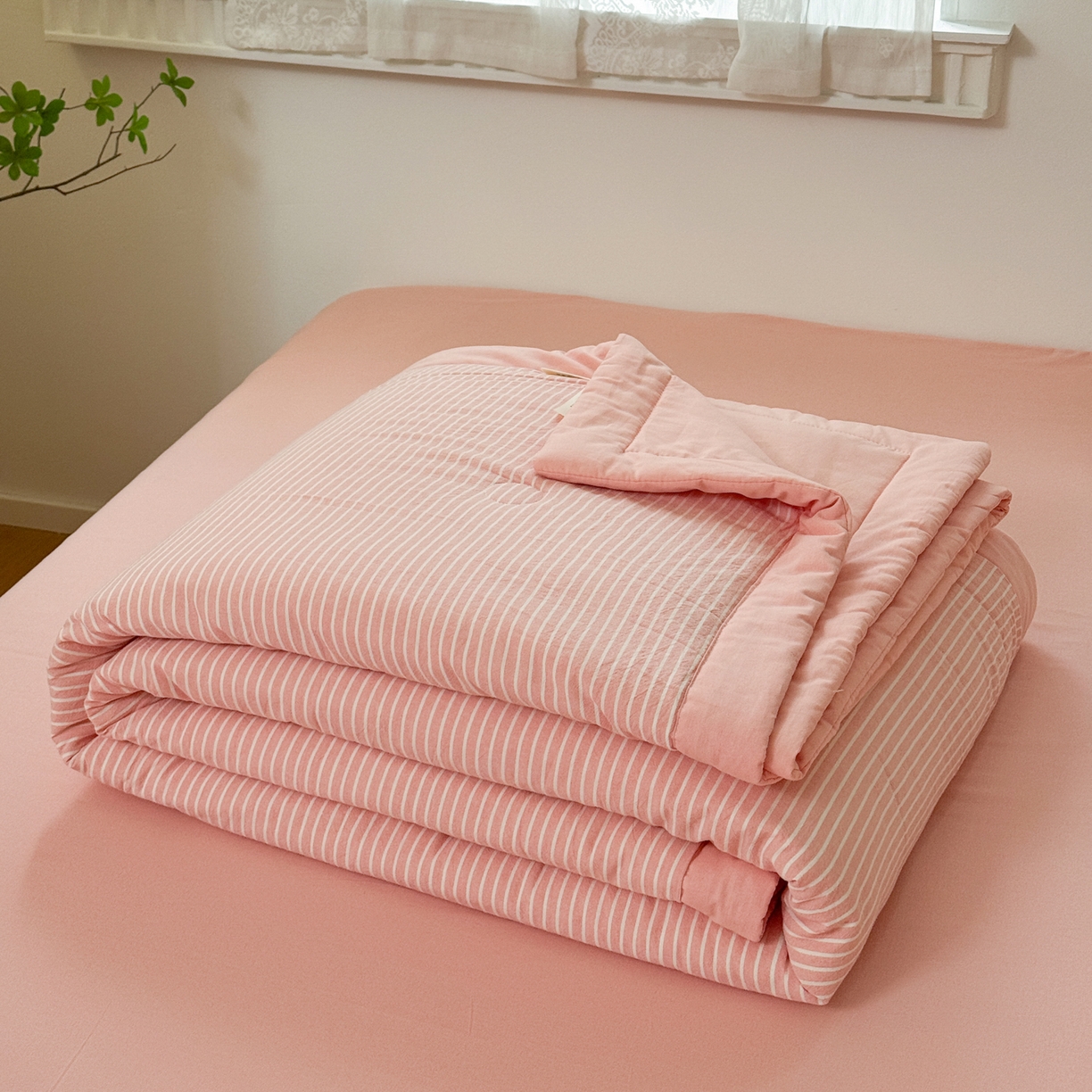 91家纺网 家纺一手货源 找家纺 雯雨家纺 2026新款A类全棉色织里外全棉夏被 粉细条