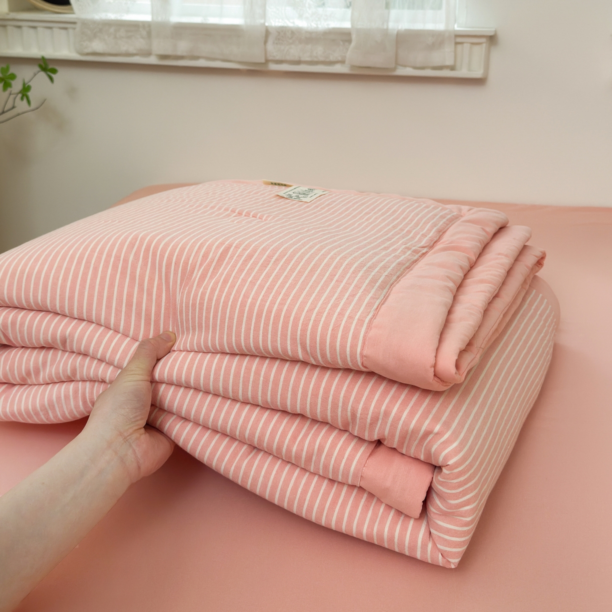 91家纺网 家纺一手货源 找家纺 雯雨家纺 2026新款A类全棉色织里外全棉夏被 粉细条