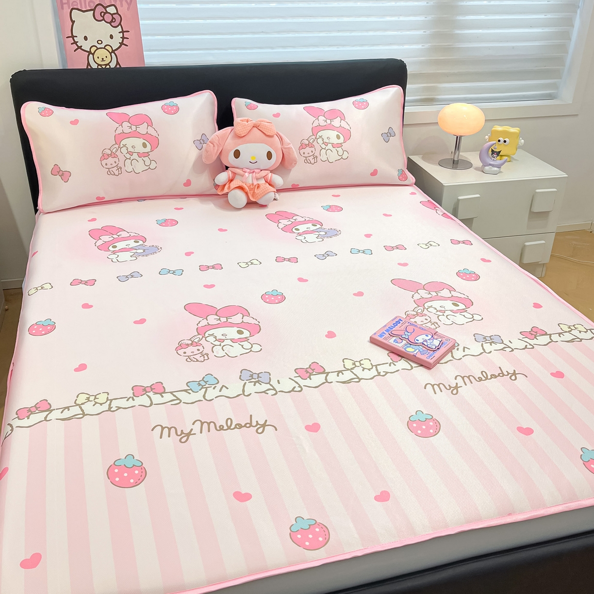 91家纺网 家纺一手货源 找家纺 暮思家居 2026新款三丽鸥正版授权数码印花A类可机洗1200D冰丝凉席三件套床笠款系列 床笠款-洋娃娃美乐蒂