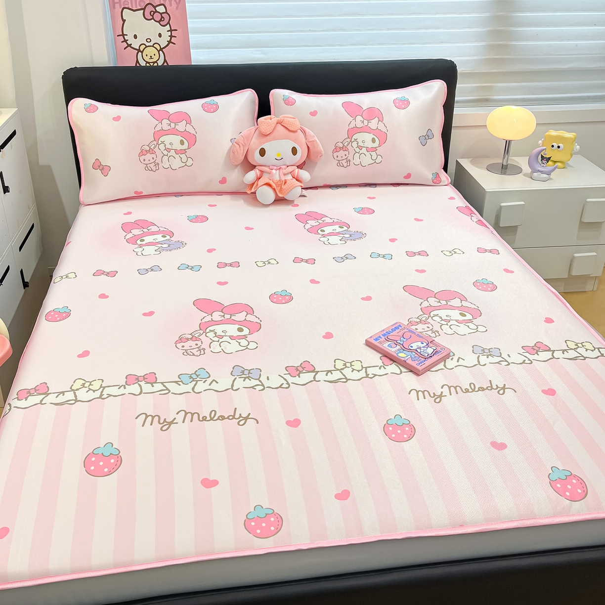 91家纺网 家纺一手货源 找家纺 暮思家居 2026新款三丽鸥正版授权数码印花A类可机洗1200D冰丝凉席三件套床笠款系列 床笠款-洋娃娃美乐蒂