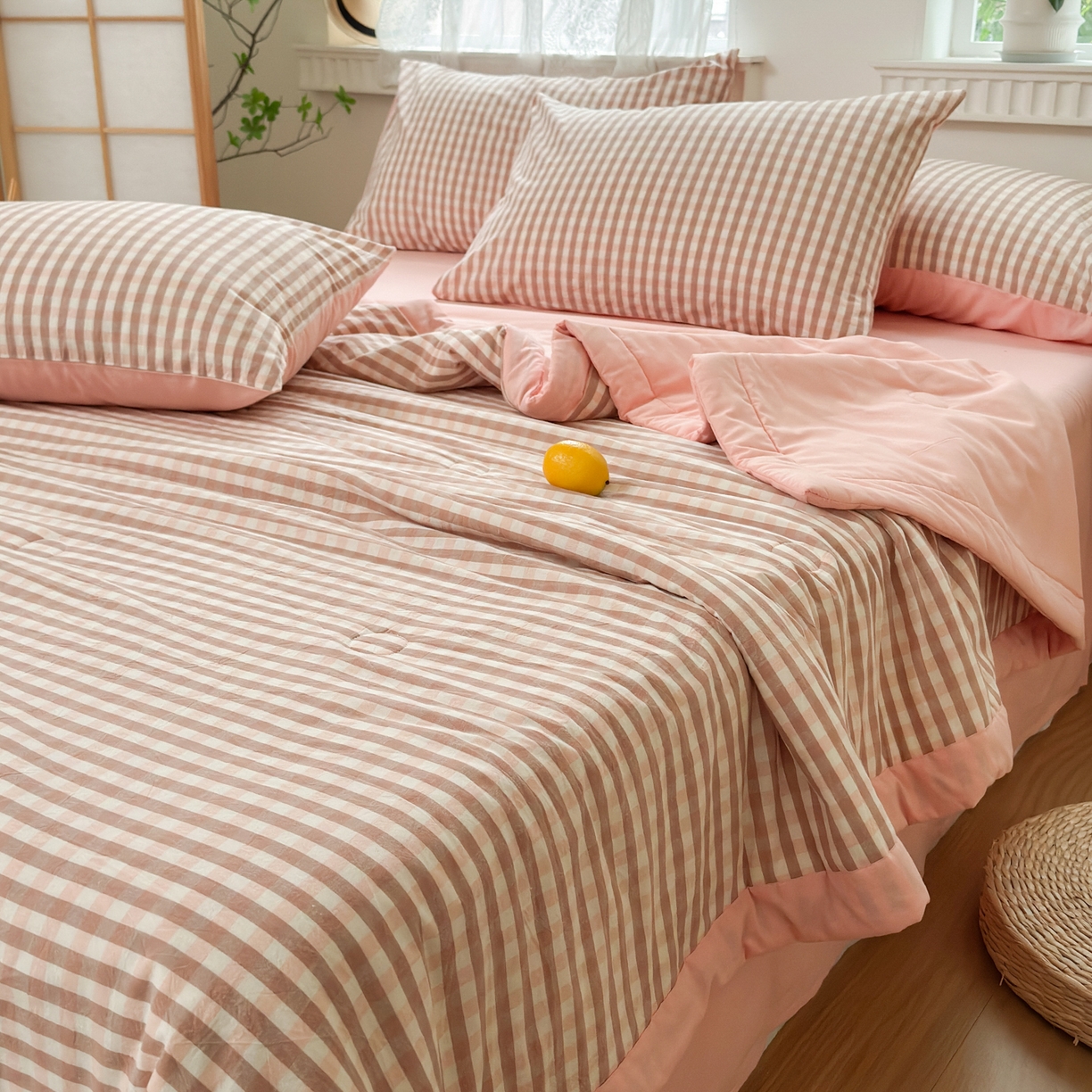 91家纺网 家纺一手货源 找家纺 雯雨家纺 2026新款A类全棉色织里外全棉夏被 粉小格