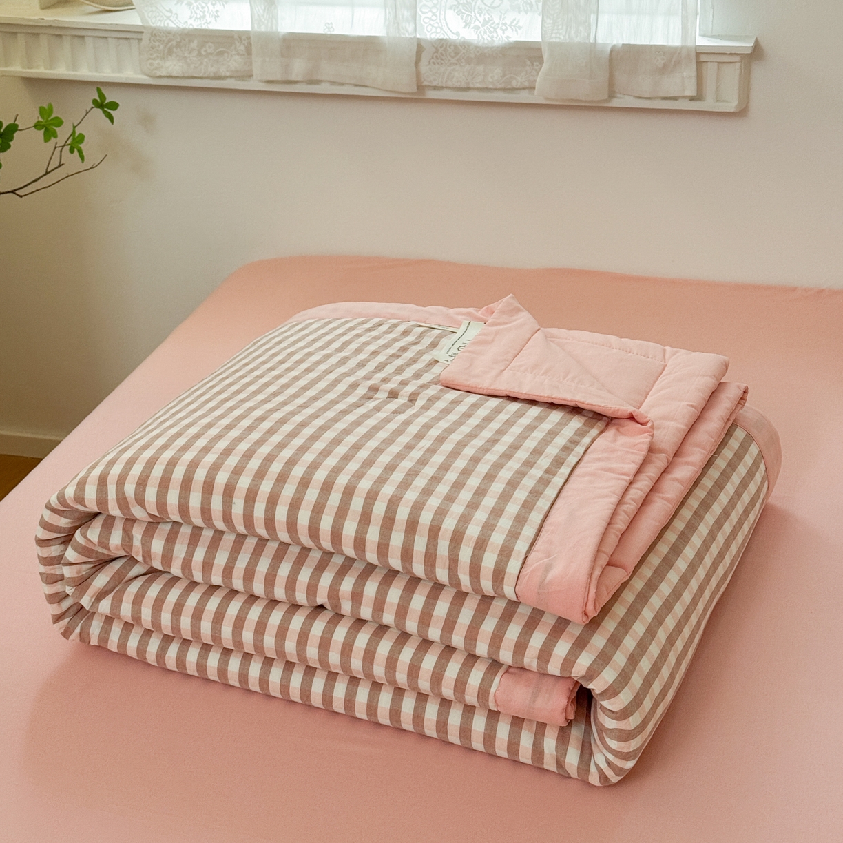 91家纺网 家纺一手货源 找家纺 雯雨家纺 2026新款A类全棉色织里外全棉夏被 粉小格