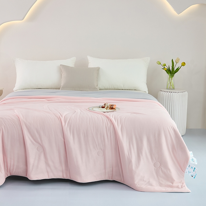 91家纺网 家纺一手货源 找家纺 美丽折家纺 2026新款A类氨纶凉感天丝夏被子被芯冰激凌夏被西瓜凉感丝 粉拼灰