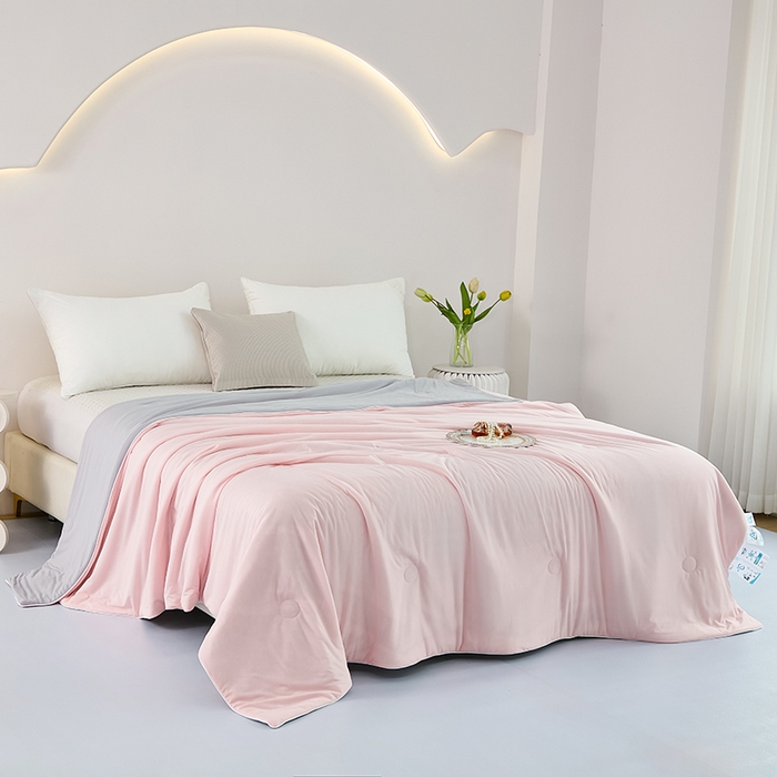 91家纺网 家纺一手货源 找家纺 美丽折家纺 2026新款A类氨纶凉感天丝夏被子被芯冰激凌夏被西瓜凉感丝 粉拼灰