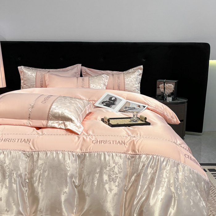 91家纺网 家纺一手货源 找家纺 （总）金牛座家纺 2026新款亮丝细斜纹贡缎提花重工刺绣四件套床盖四件套-醉蝶