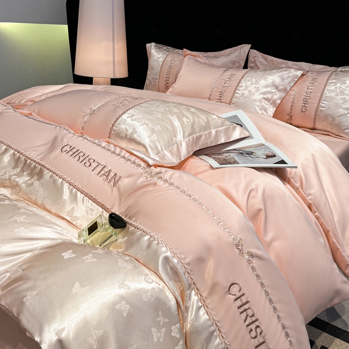 91家纺网 家纺一手货源 找家纺 （总）金牛座家纺 2026新款亮丝细斜纹贡缎提花重工刺绣四件套床盖四件套-醉蝶