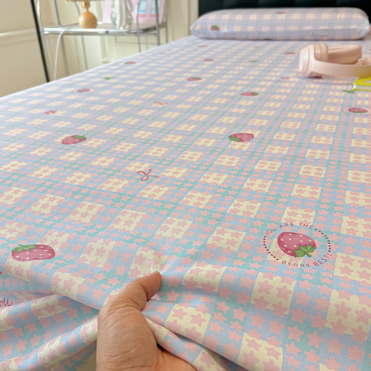 91家纺网 家纺一手货源 找家纺 韩巢家纺 2026新款老粗布床单凉席席子床单单件 有草莓的地方【老粗布】