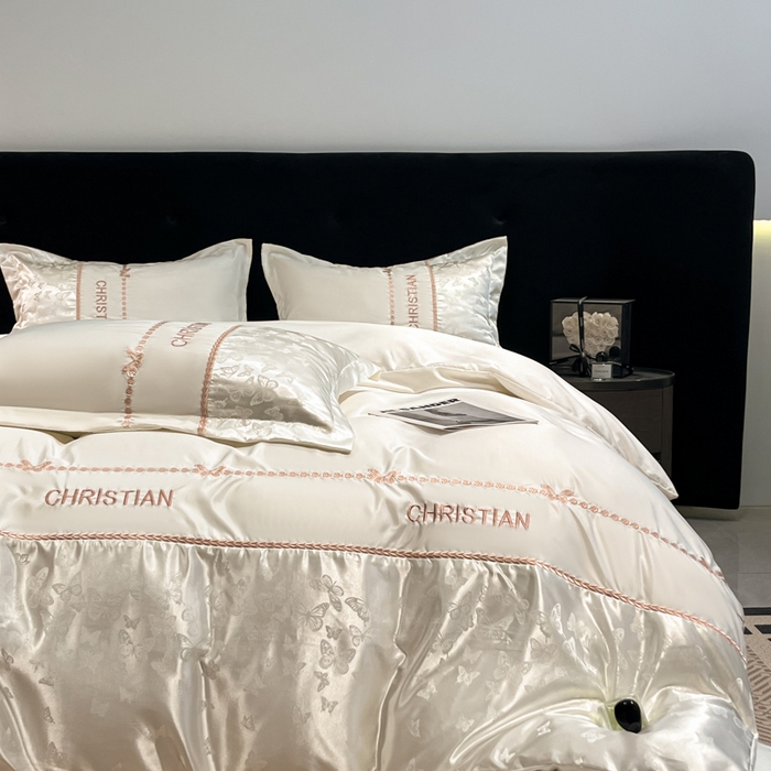 91家纺网 家纺一手货源 找家纺 （总）金牛座家纺 2026新款亮丝细斜纹贡缎提花重工刺绣四件套床盖四件套-醉蝶