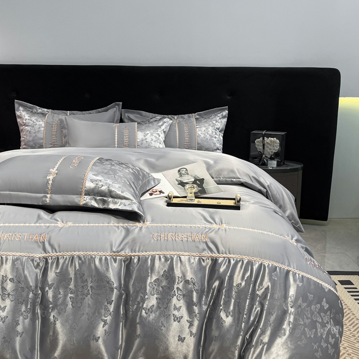 91家纺网 家纺一手货源 找家纺 金牛座家纺 2026新款亮丝细斜纹贡缎提花重工刺绣四件套床盖四件套-醉蝶 醉蝶-高级灰