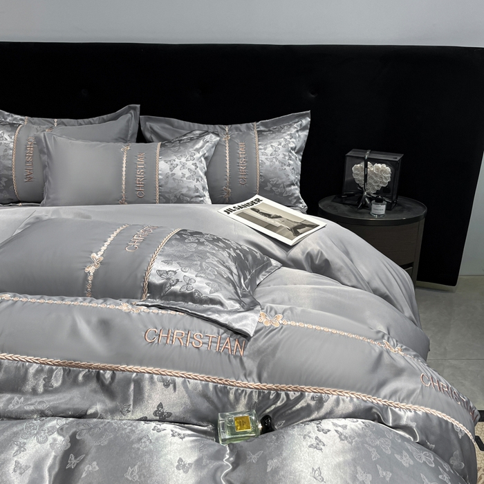 91家纺网 家纺一手货源 找家纺 金牛座家纺 2026新款亮丝细斜纹贡缎提花重工刺绣四件套床盖四件套-醉蝶 醉蝶-高级灰