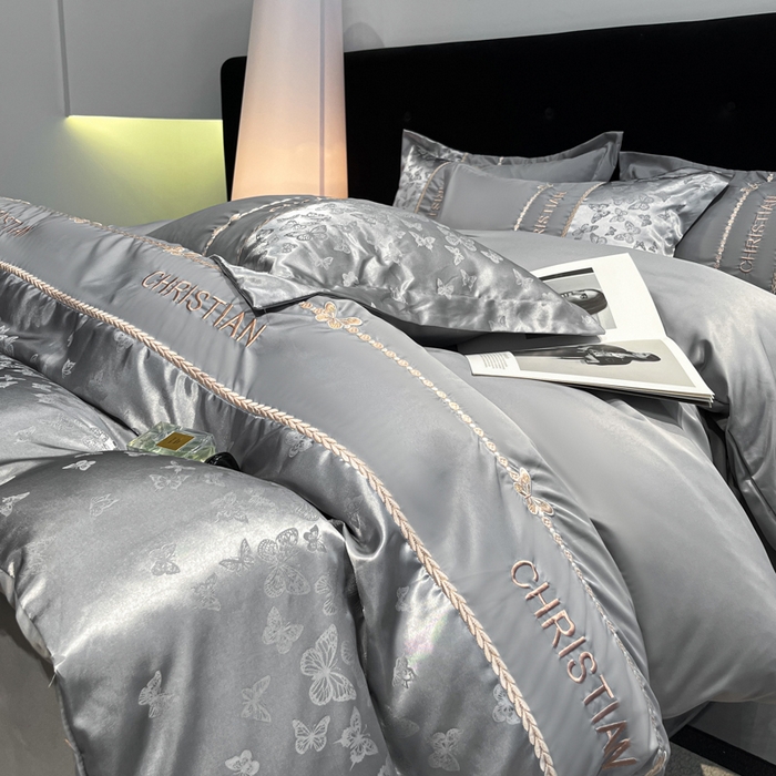91家纺网 家纺一手货源 找家纺 金牛座家纺 2026新款亮丝细斜纹贡缎提花重工刺绣四件套床盖四件套-醉蝶 醉蝶-高级灰
