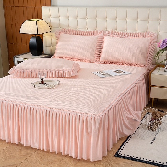 91家纺网 家纺一手货源 找家纺 七里香 2026新款千鸟阁凉豆豆3D冰豆豆床裙款凉席三件套 华夫格-粉玉