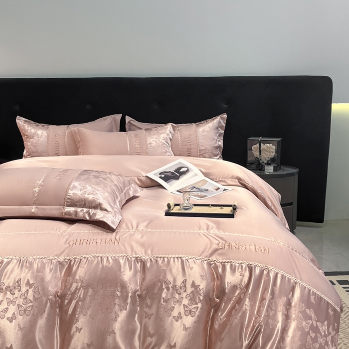 91家纺网 家纺一手货源 找家纺 金牛座家纺 2026新款亮丝细斜纹贡缎提花重工刺绣四件套床盖四件套-醉蝶 醉蝶-浅豆沙