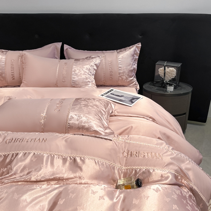 91家纺网 家纺一手货源 找家纺 金牛座家纺 2026新款亮丝细斜纹贡缎提花重工刺绣四件套床盖四件套-醉蝶 醉蝶-浅豆沙