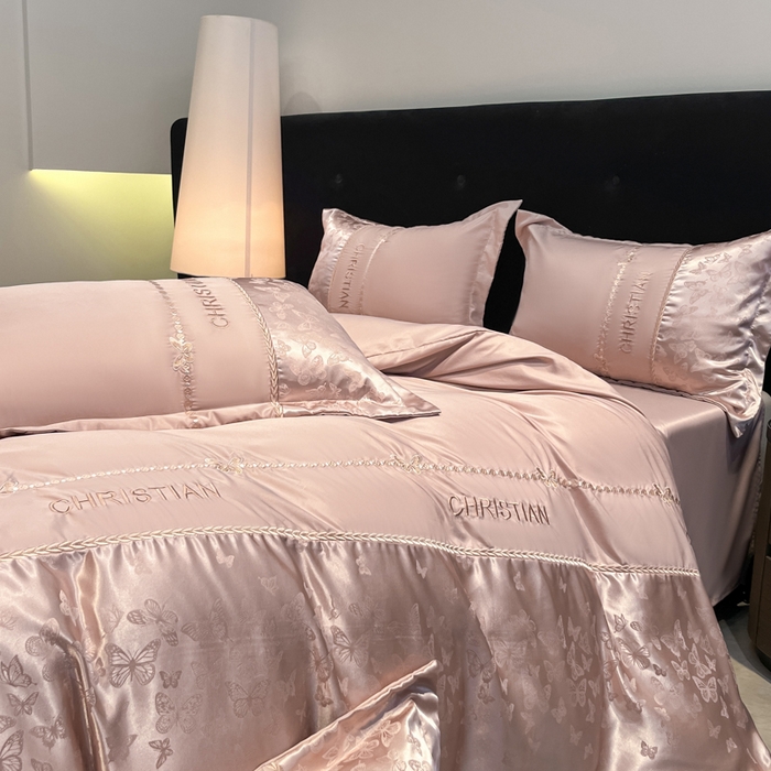 91家纺网 家纺一手货源 找家纺 金牛座家纺 2026新款亮丝细斜纹贡缎提花重工刺绣四件套床盖四件套-醉蝶 醉蝶-浅豆沙