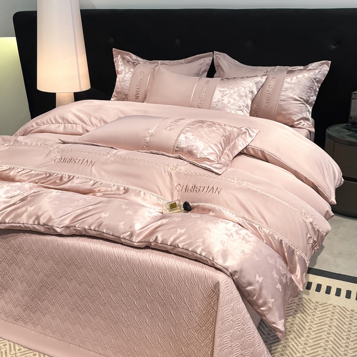 91家纺网 家纺一手货源 找家纺 金牛座家纺 2026新款亮丝细斜纹贡缎提花重工刺绣四件套床盖四件套-醉蝶 醉蝶-浅豆沙