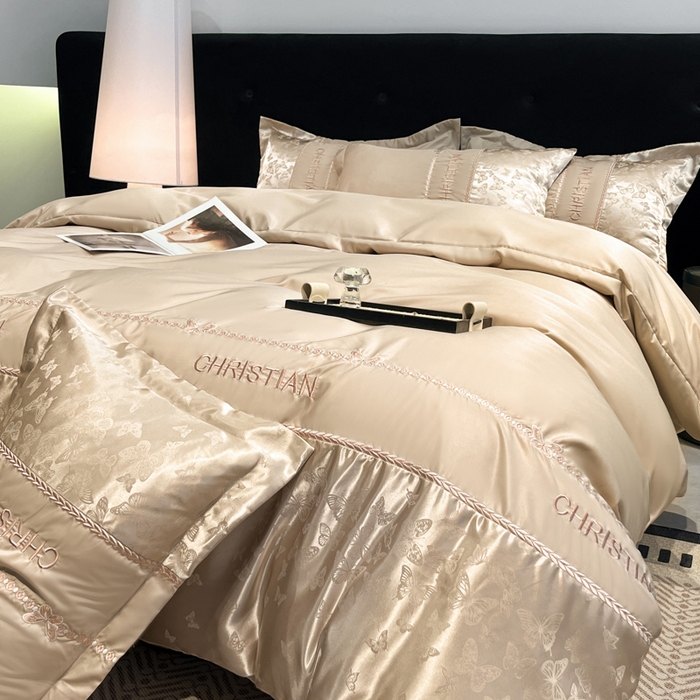 91家纺网 家纺一手货源 找家纺 金牛座家纺 2026新款亮丝细斜纹贡缎提花重工刺绣四件套床盖四件套-醉蝶 醉蝶-香槟