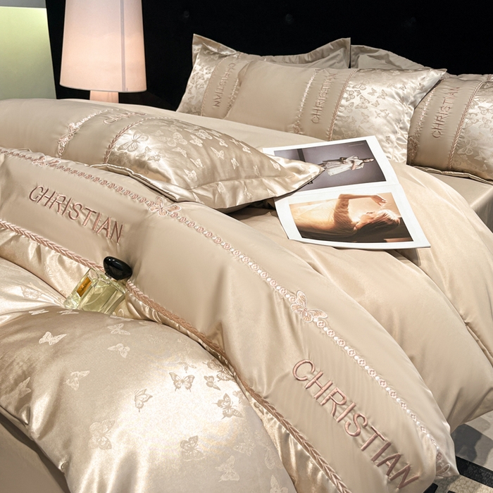 91家纺网 家纺一手货源 找家纺 金牛座家纺 2026新款亮丝细斜纹贡缎提花重工刺绣四件套床盖四件套-醉蝶 醉蝶-香槟