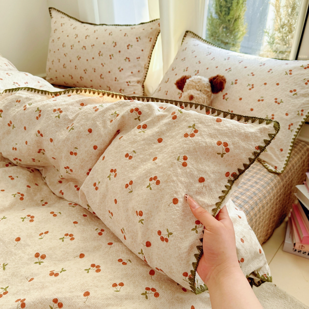 91家纺网 家纺一手货源 找家纺 玉海棠家纺 2026新款高品质A类泡芙纱甜栗贝壳边套件系列-小红书推荐（110g） 甜栗-酒渍樱桃