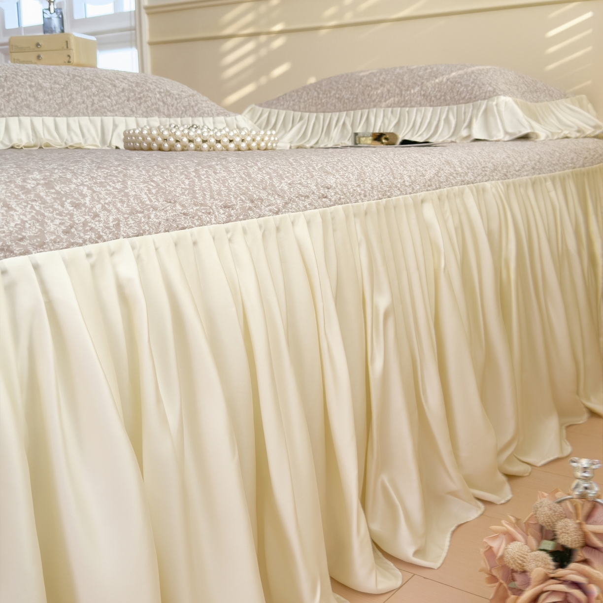 91家纺网 家纺一手货源 找家纺 孩子王家纺 2026新款夏季凉感公主风冰豆豆花边凉席床裙款凉感值过0.21三件套可机洗冰丝空 豆豆物语-奶咖