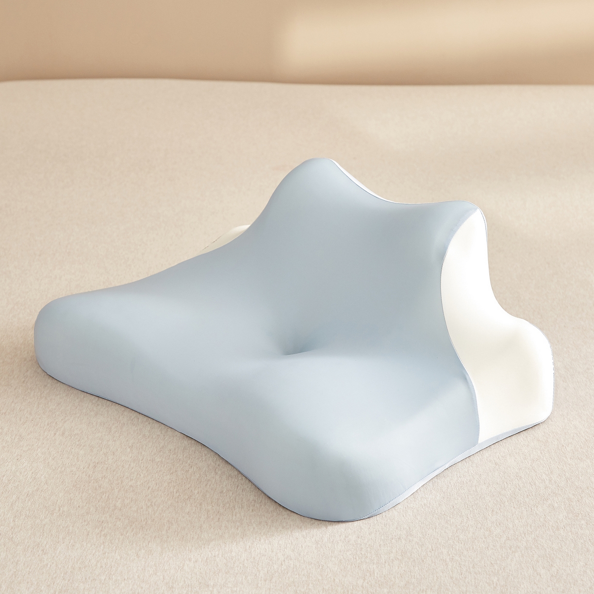 91家纺网 家纺一手货源 找家纺 珍贝家纺 2026新款跨境出口外贸记忆棉多功能慢回弹趴枕睡眠趴睡枕头枕芯 午睡趴枕-天空蓝