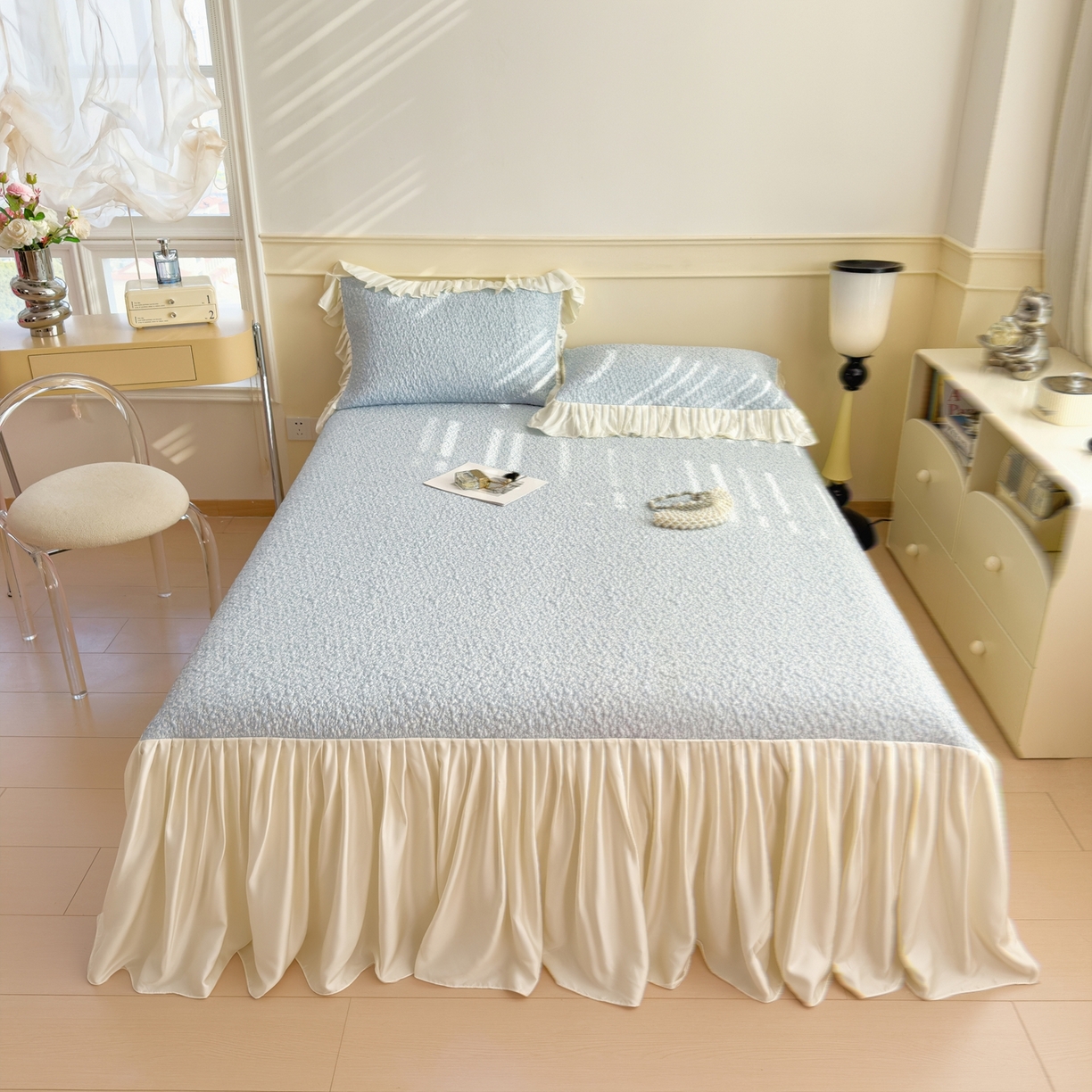 91家纺网 家纺一手货源 找家纺 孩子王家纺 2026新款夏季凉感公主风冰豆豆花边凉席床裙款凉感值过0.21三件套可机洗冰丝空 豆豆物语-天空蓝