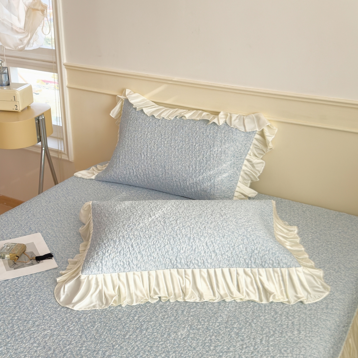 91家纺网 家纺一手货源 找家纺 孩子王家纺 2026新款夏季凉感公主风冰豆豆花边凉席床裙款凉感值过0.21三件套可机洗冰丝空 豆豆物语-天空蓝