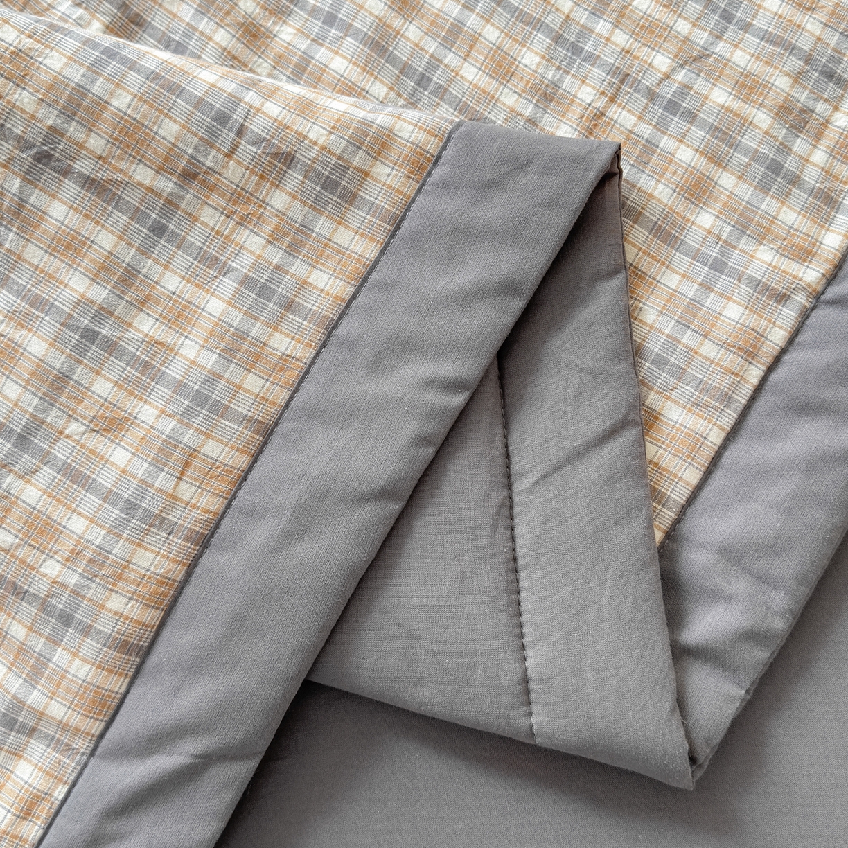 91家纺网 家纺一手货源 找家纺 雯雨家纺 2026新款A类全棉色织里外全棉夏被 米粒咖