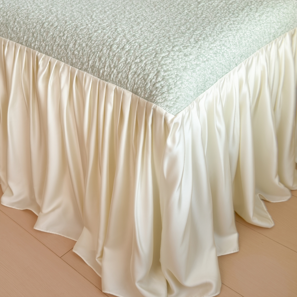 91家纺网 家纺一手货源 找家纺 孩子王家纺 2026新款夏季凉感公主风冰豆豆花边凉席床裙款凉感值过0.21三件套可机洗冰丝空 豆豆物语-飘飘-绿